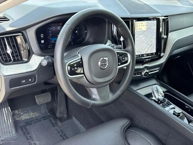 2025 Volvo XC60 Plug-In Hybrid Ultra, T8 AWD Electric/Gasoline, Dark