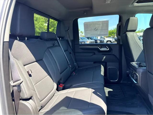2026 GMC Sierra 2500HD Crew Cab, Standard Bed, SLT, 4WD