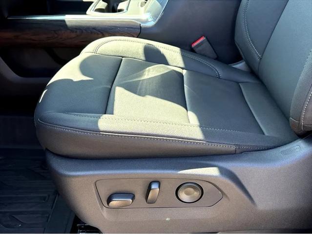 2026 GMC Sierra 2500HD Crew Cab, Standard Bed, SLT, 4WD