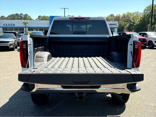 2026 GMC Sierra 2500HD Crew Cab, Standard Bed, SLT, 4WD