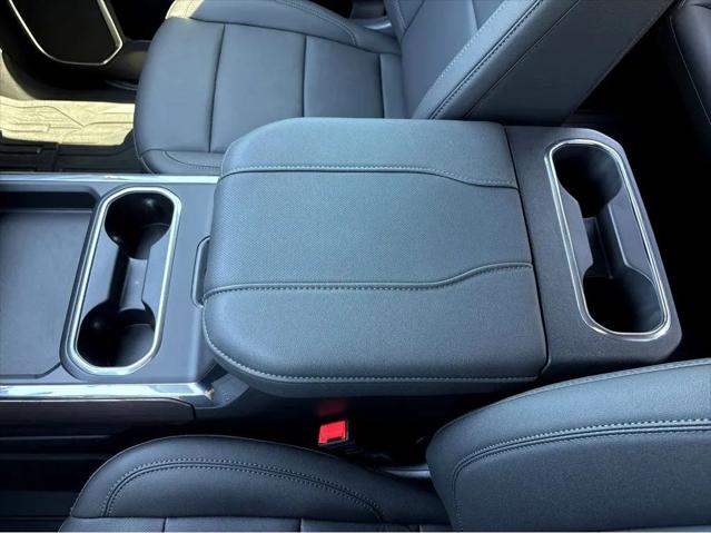 2026 GMC Sierra 2500HD Crew Cab, Standard Bed, SLT, 4WD