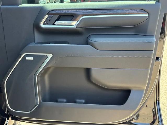 2026 GMC Sierra 2500HD Crew Cab, Standard Bed, SLT, 4WD
