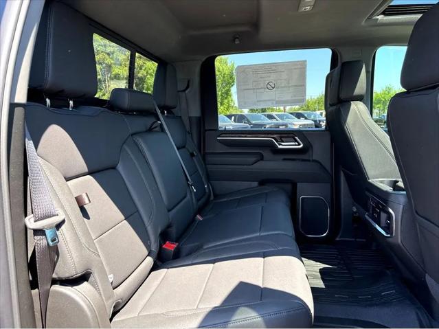2026 GMC Sierra 2500HD Crew Cab, Standard Bed, SLT, 4WD