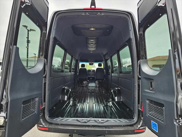 2024 Mercedes-Benz Sprinter 3500XD High Roof 4-Cyl Diesel HO