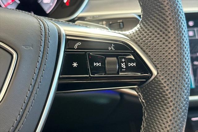 2023 Audi S8 TFSI quattro Tiptronic
