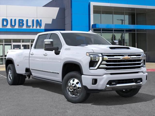 2026 Chevrolet Silverado 3500HD Crew Cab, Long Bed, High Country Dual Rear Wheel, RWD
