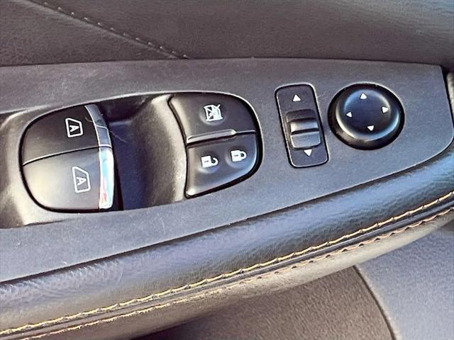 2022 Nissan Maxima SR Xtronic CVT