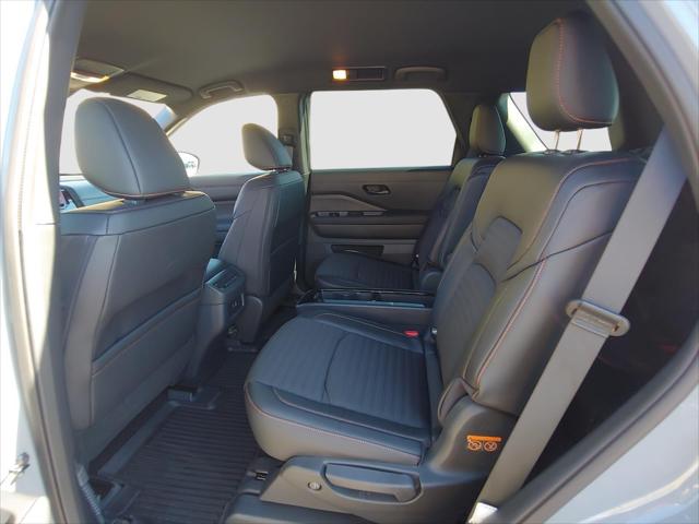 2025 Nissan Pathfinder Rock Creek 4WD