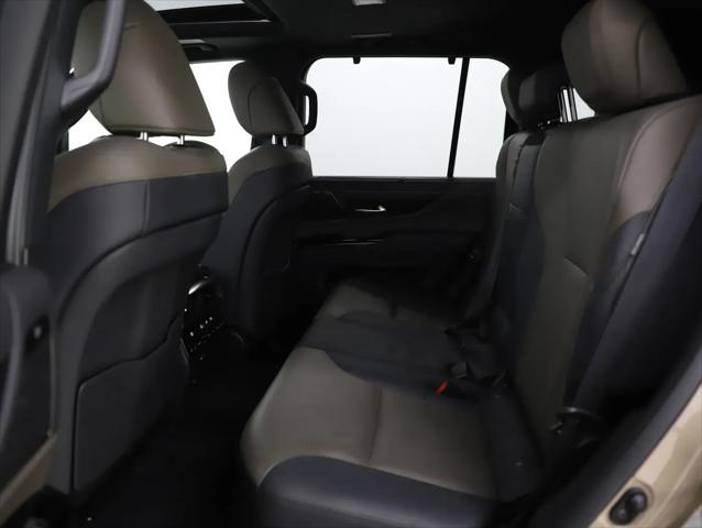 2025 Lexus LX Overtrail