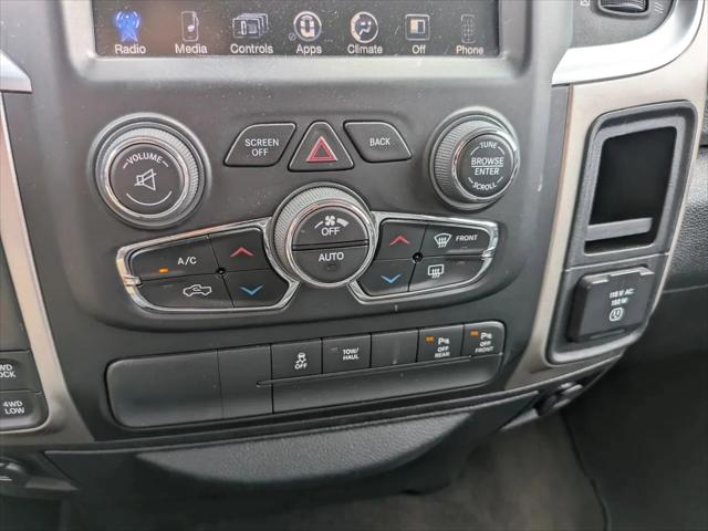 2017 Ram 1500 Big Horn Crew Cab 4x4 5'7" Box