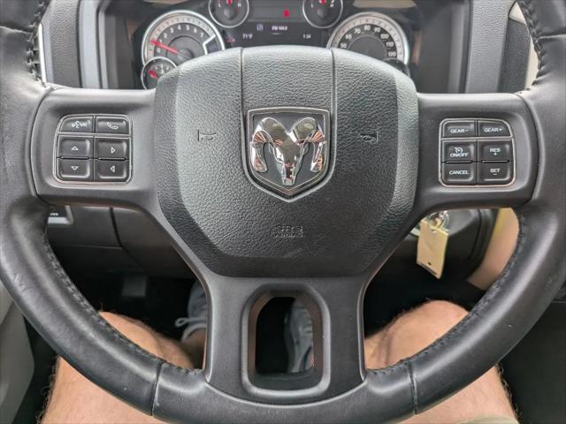 2017 Ram 1500 Big Horn Crew Cab 4x4 5'7" Box
