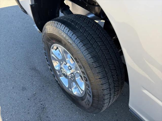 2026 Ram 3500 Big Horn Crew Cab 4x4 8' Box