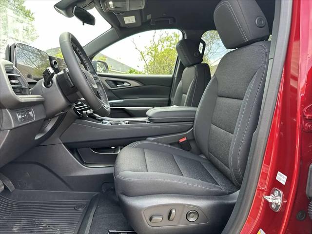 2026 Chevrolet Traverse FWD LT