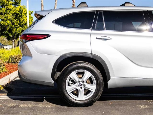 2022 Toyota Highlander LE