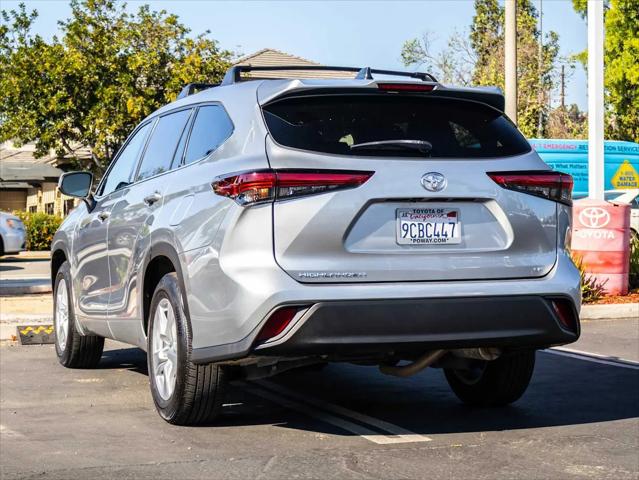 2022 Toyota Highlander LE