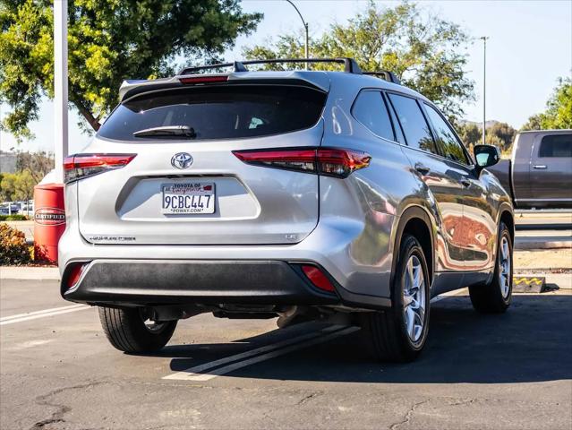 2022 Toyota Highlander LE