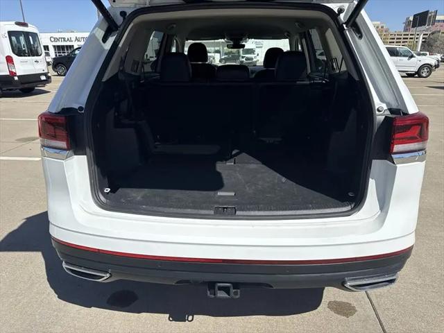 2025 Volkswagen Atlas 2.0T SE w/Technology