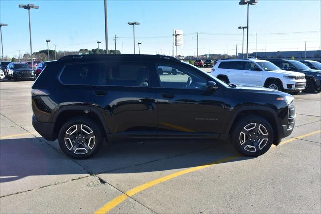 2026 Jeep Cherokee Laredo 4x4
