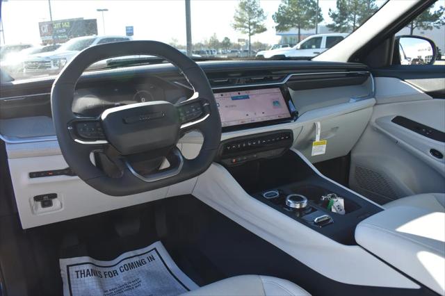 2026 Jeep Cherokee Laredo 4x4