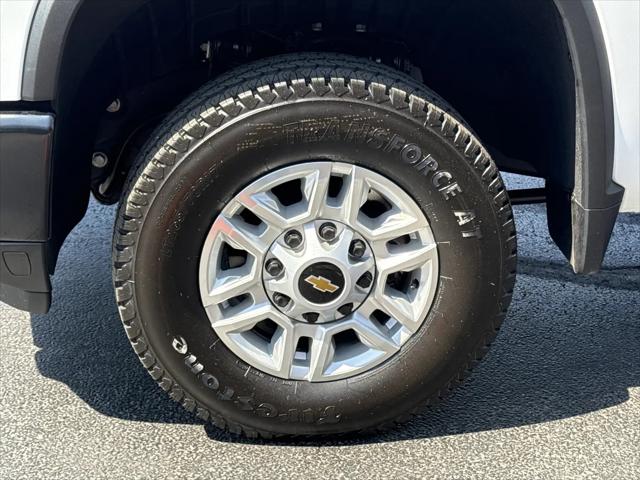 2026 Chevrolet Silverado 2500HD Crew Cab, Standard Bed, WT, 4WD