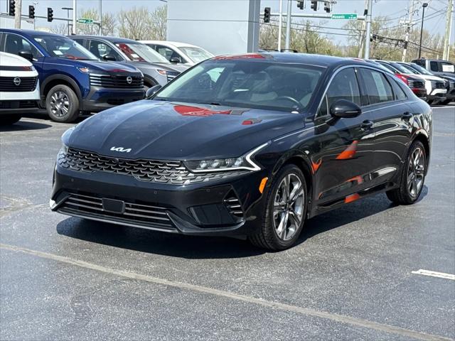 2022 Kia K5 EX