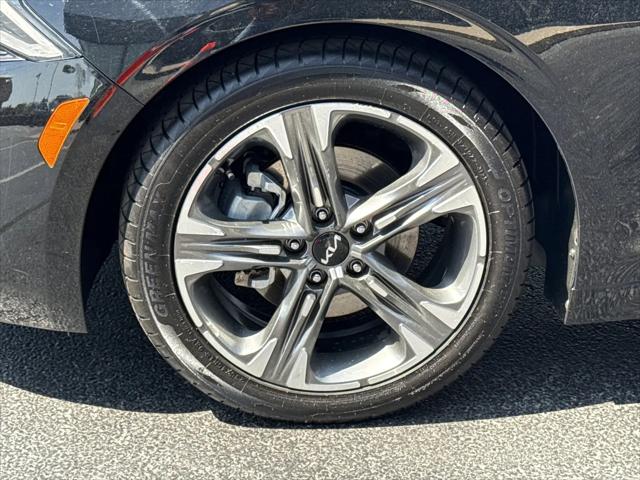 2022 Kia K5 EX