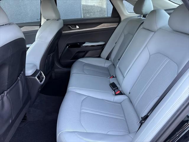 2022 Kia K5 EX