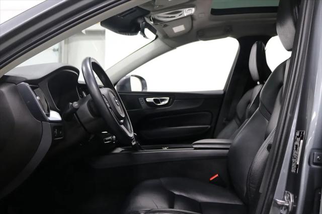 2020 Volvo XC60 T5 Momentum