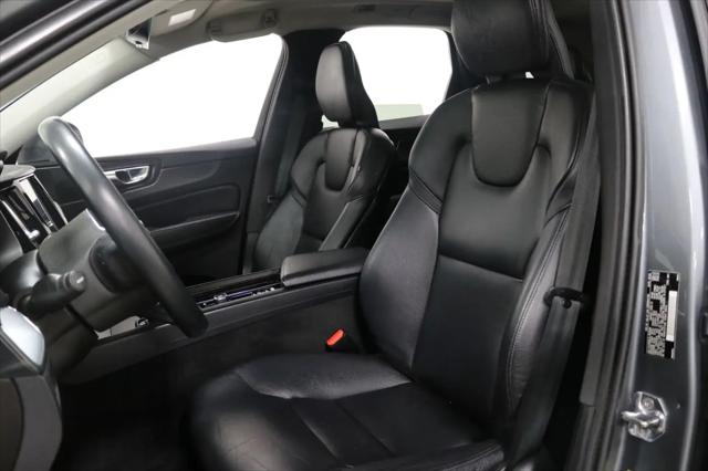 2020 Volvo XC60 T5 Momentum