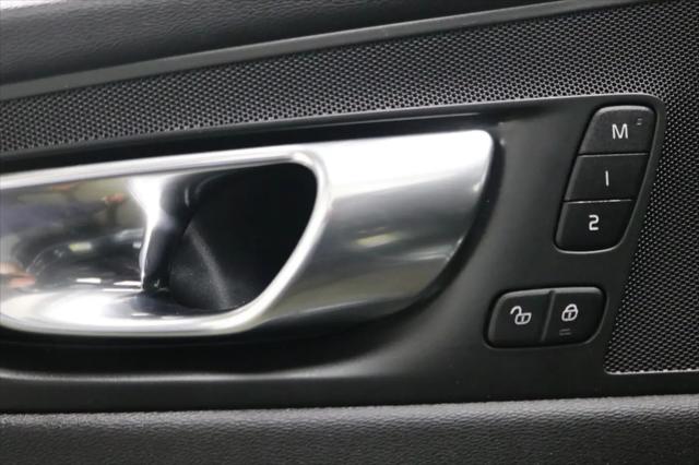 2020 Volvo XC60 T5 Momentum