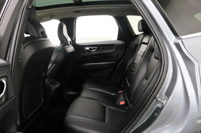 2020 Volvo XC60 T5 Momentum