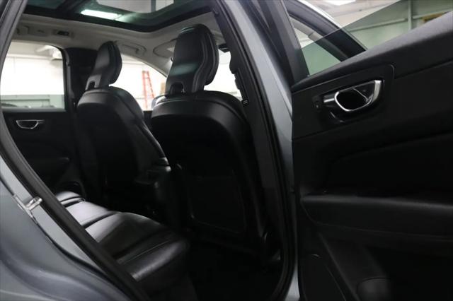 2020 Volvo XC60 T5 Momentum