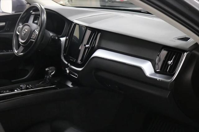 2020 Volvo XC60 T5 Momentum