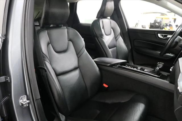 2020 Volvo XC60 T5 Momentum