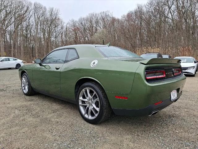 2022 Dodge Challenger SXT AWD