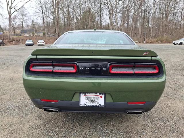 2022 Dodge Challenger SXT AWD