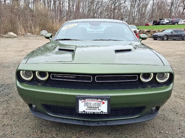 2022 Dodge Challenger SXT AWD