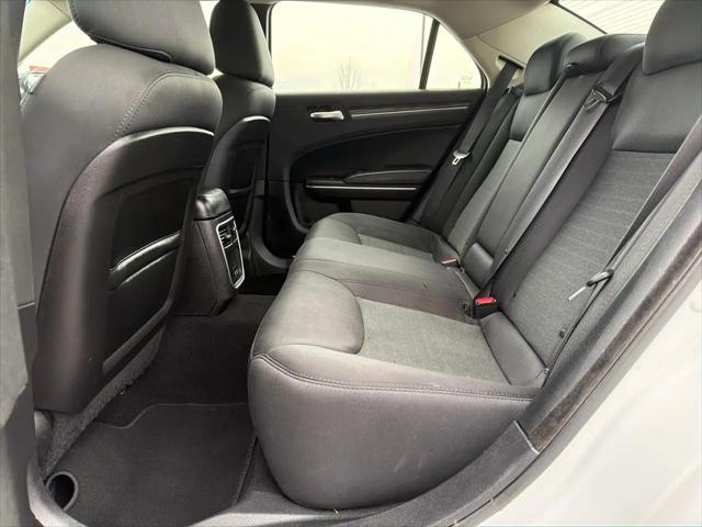 2019 Chrysler 300 Touring