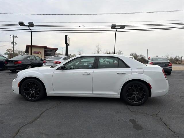 2019 Chrysler 300 Touring