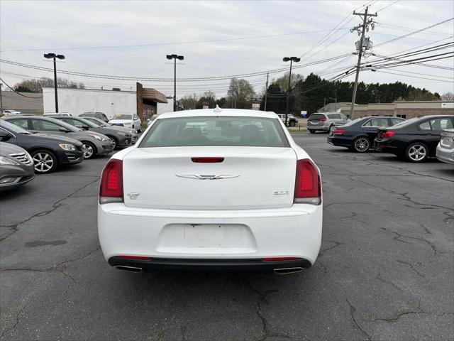 2019 Chrysler 300 Touring