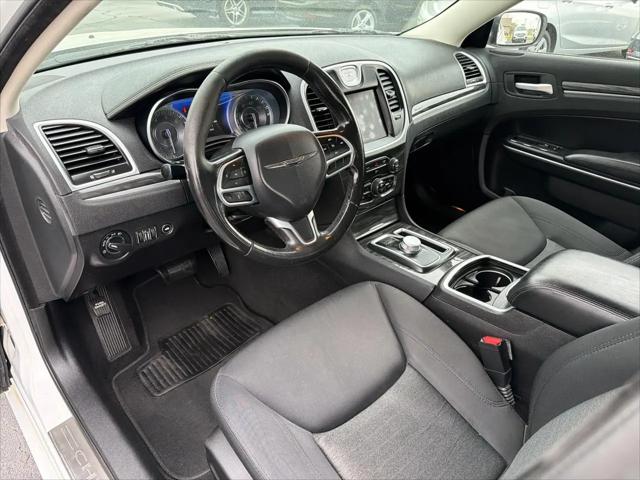 2019 Chrysler 300 Touring