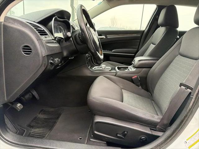 2019 Chrysler 300 Touring