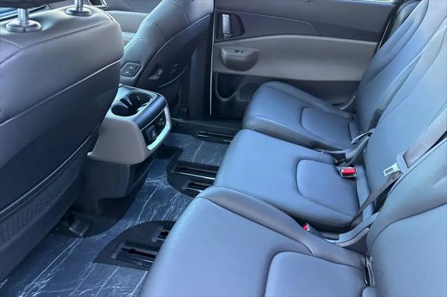 2026 Kia Carnival MPV SX