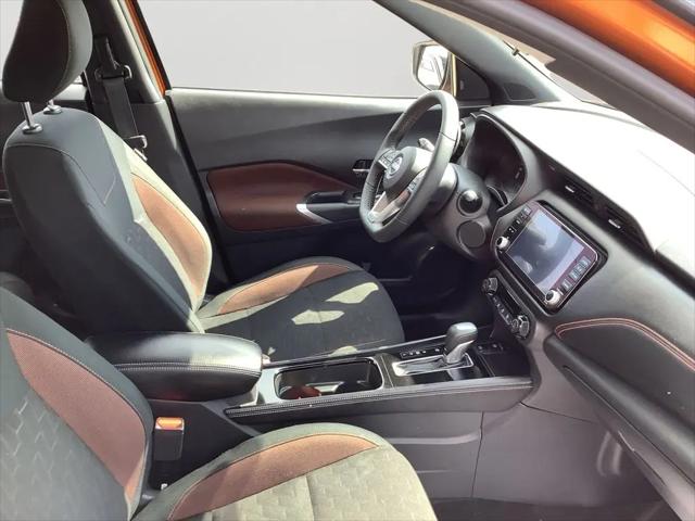 2024 Nissan Kicks SR Xtronic CVT