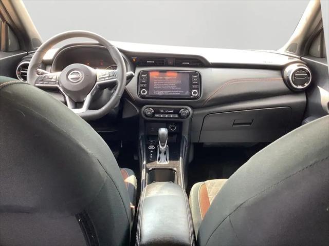 2024 Nissan Kicks SR Xtronic CVT