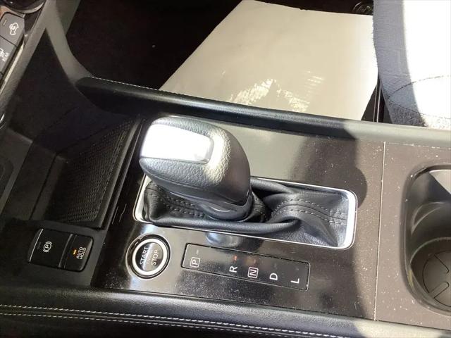 2024 Nissan Kicks SR Xtronic CVT