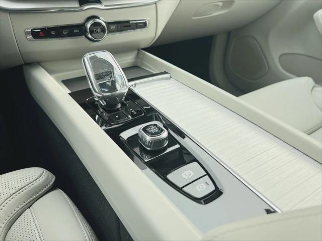 2026 Volvo XC60 Plug-In Hybrid Ultra, T8 AWD Electric/Gasoline, Dark