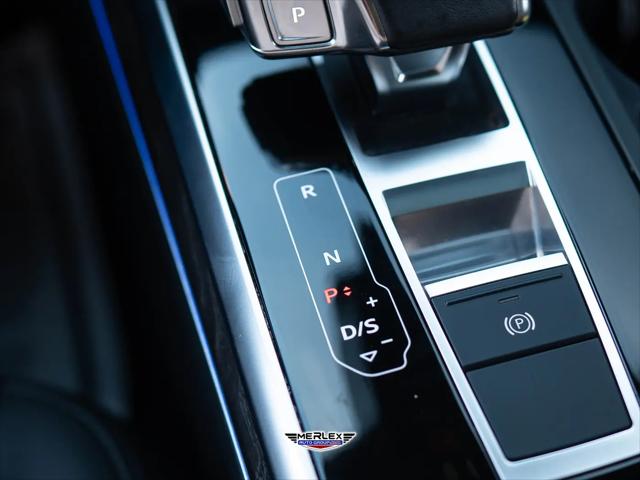 2021 Audi Q8 Premium Plus 55 TFSI quattro Tiptronic
