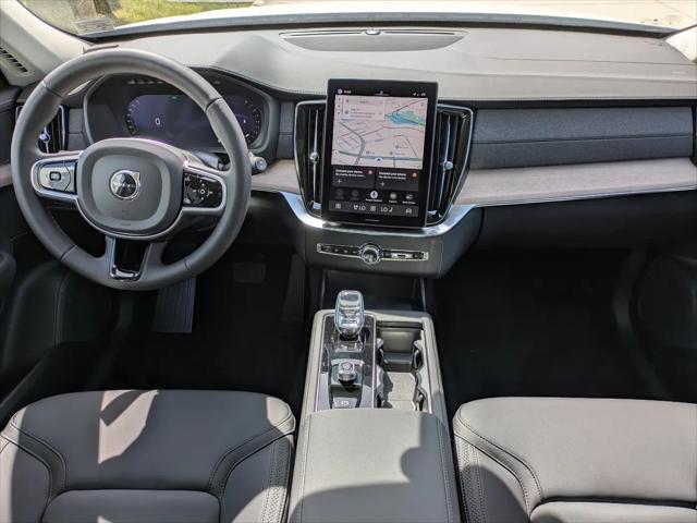 2026 Volvo XC90 Core, B5 AWD Gas (mild hybrid), Gasoline, Bright, 7 Seats