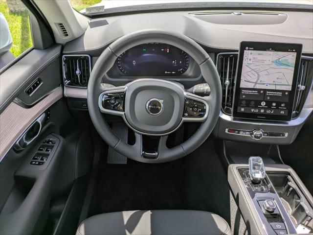 2026 Volvo XC90 Core, B5 AWD Gas (mild hybrid), Gasoline, Bright, 7 Seats